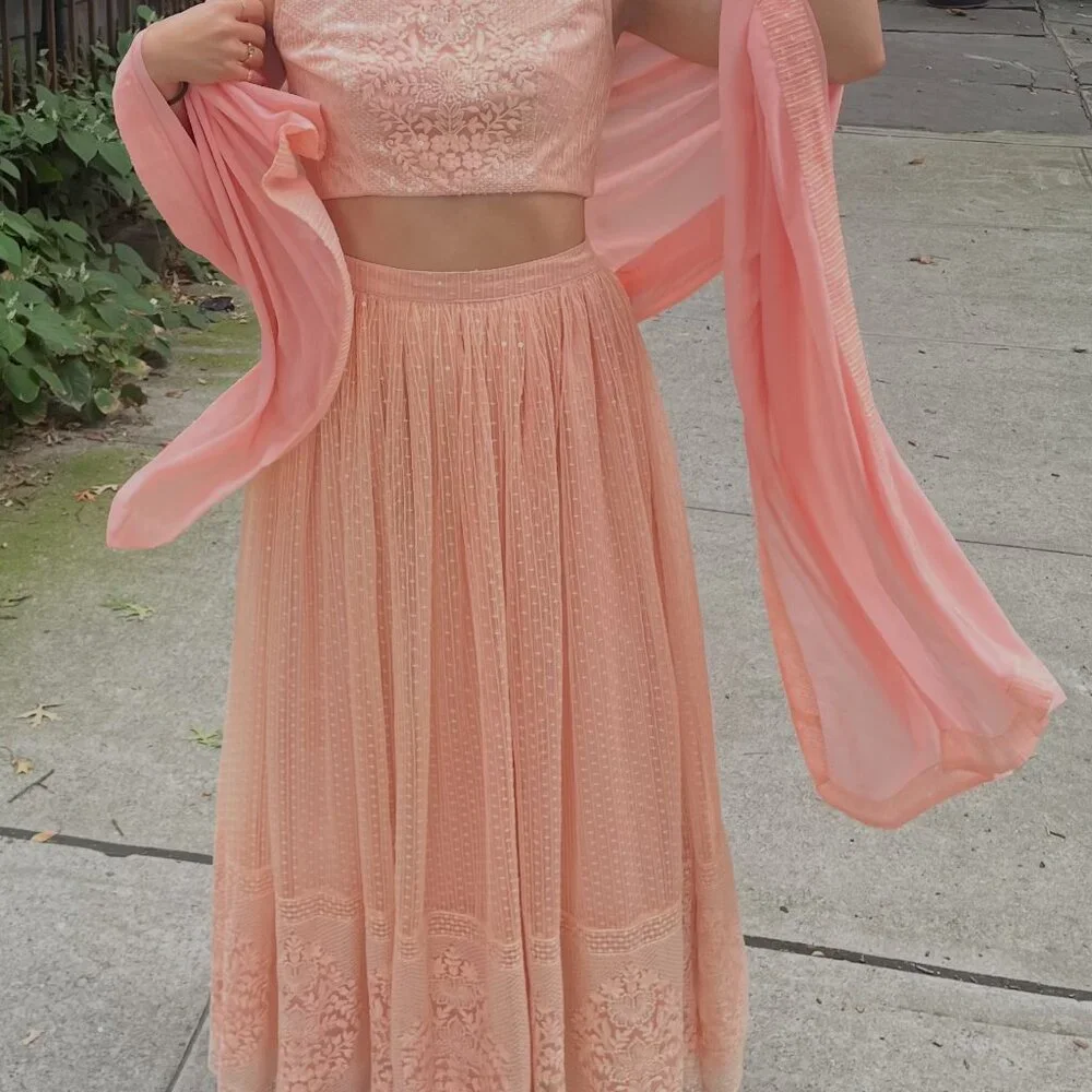 Peach Lehenga for Indian Wedding - Picture 7 of 16